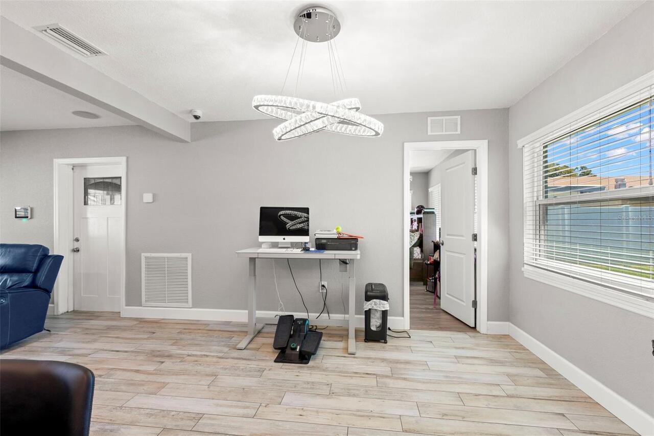 Listing Photo 15