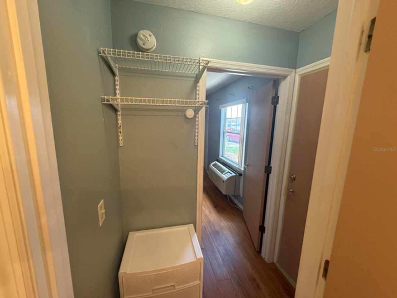 Listing Photo 9