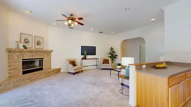 Listing Photo 7