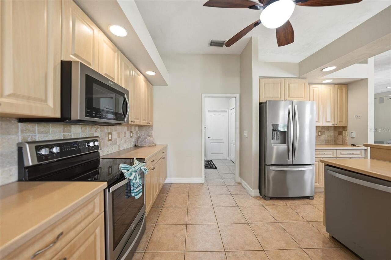Listing Photo 10