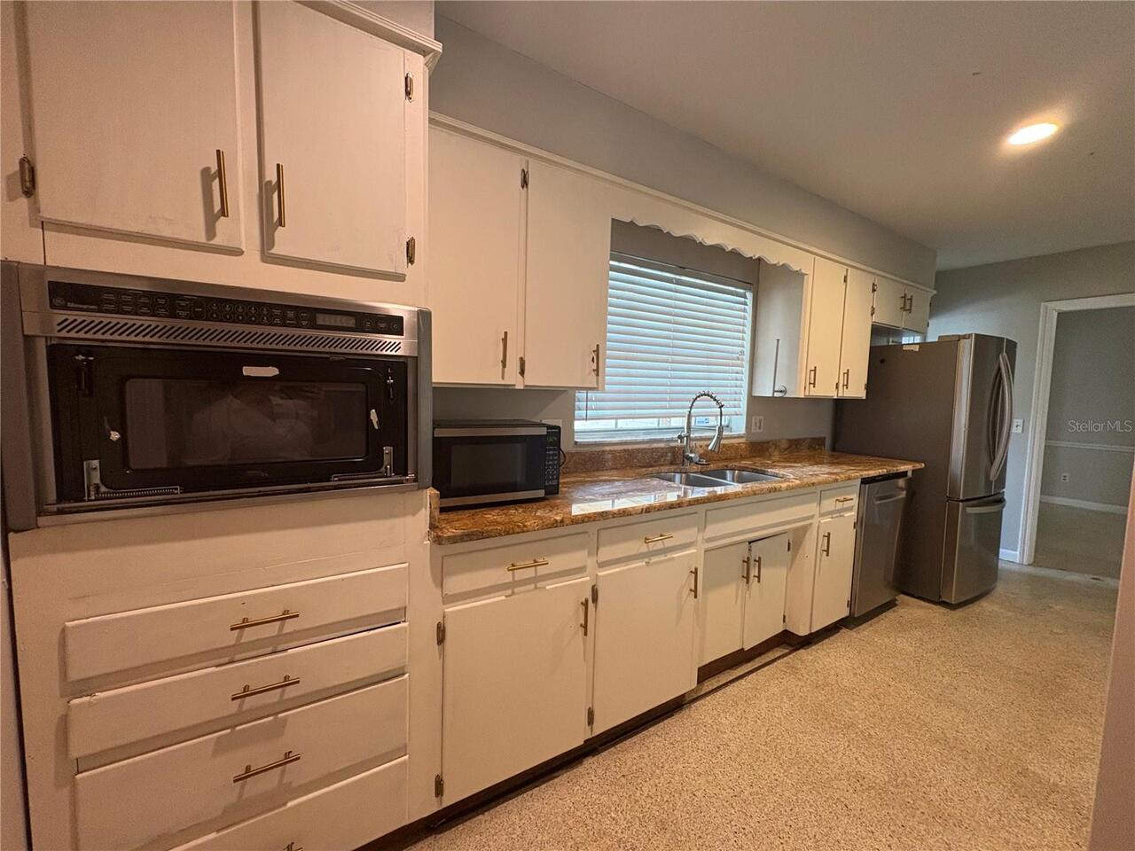 Listing Photo 9