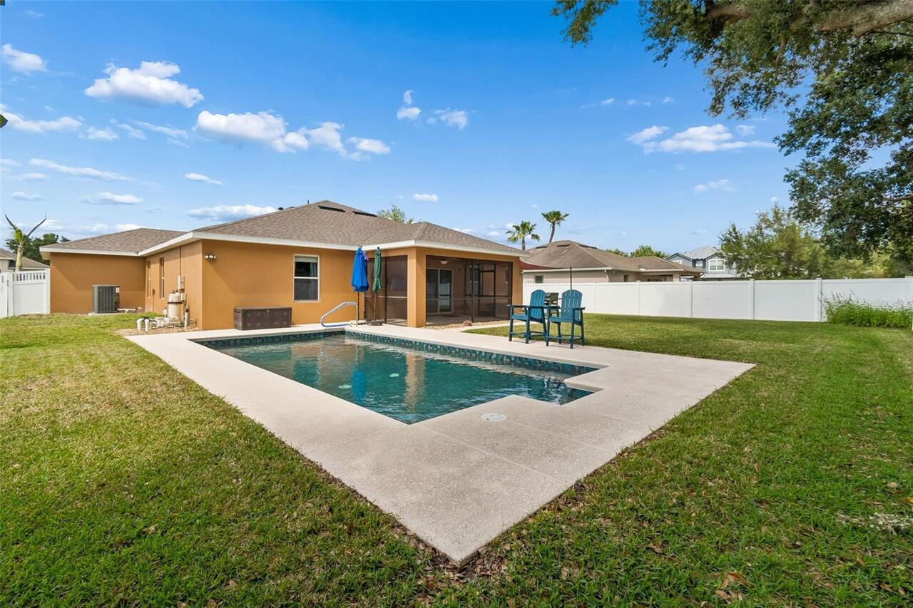 Listing Photo 8