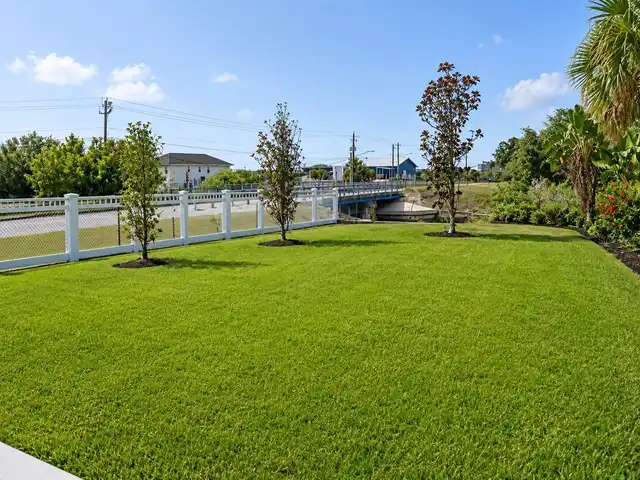 Listing Photo 15
