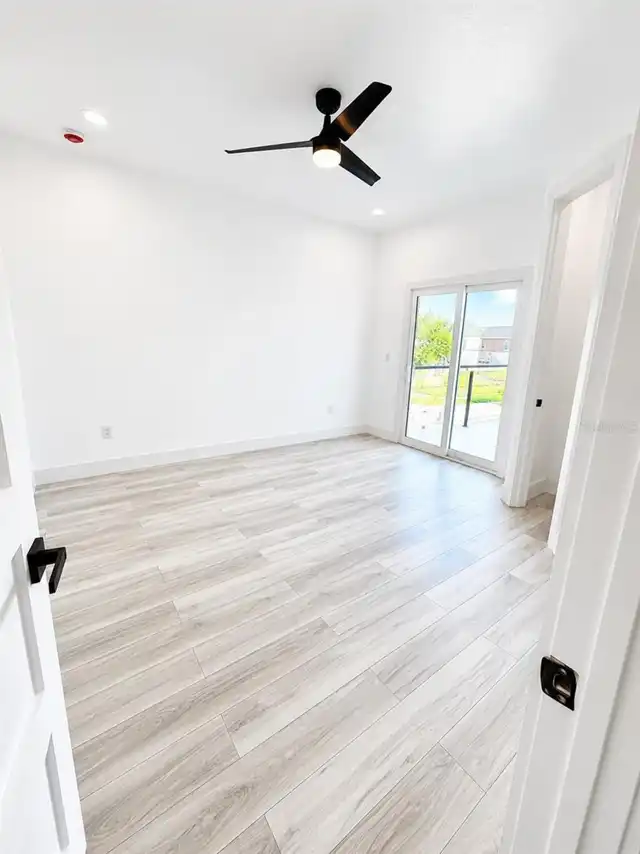Listing Photo 16