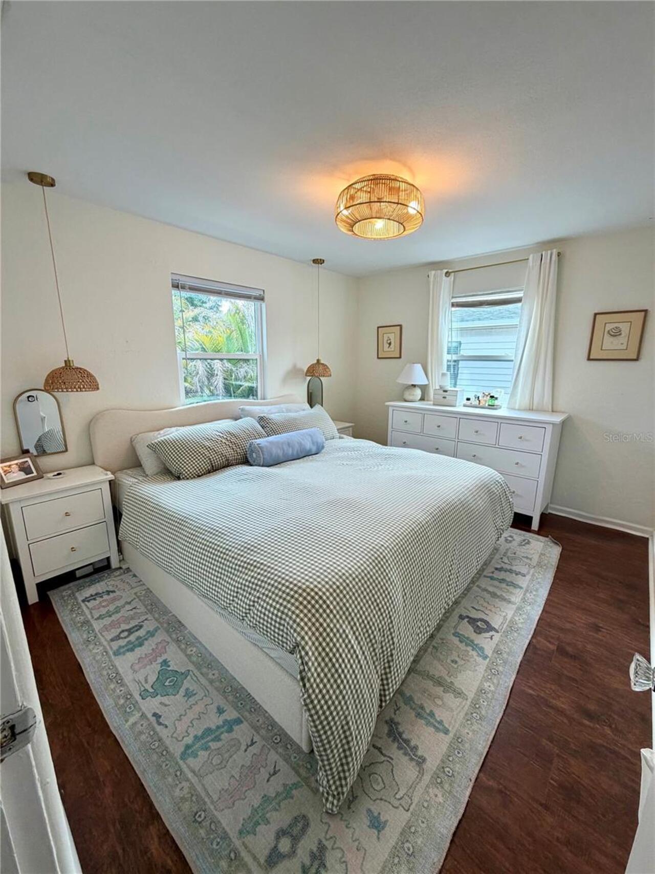 Listing Photo 10