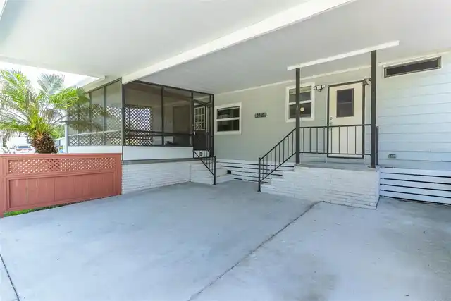 Listing Photo 18