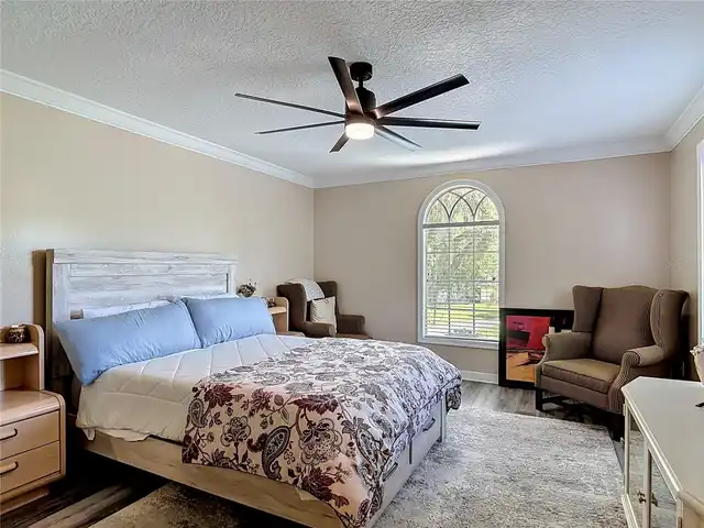 Listing Photo 34
