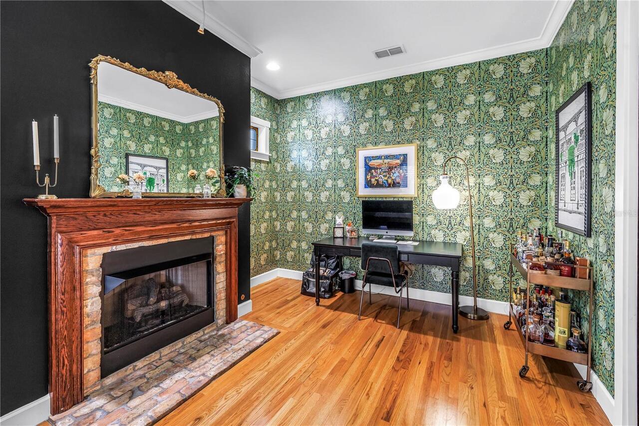 Listing Photo 8