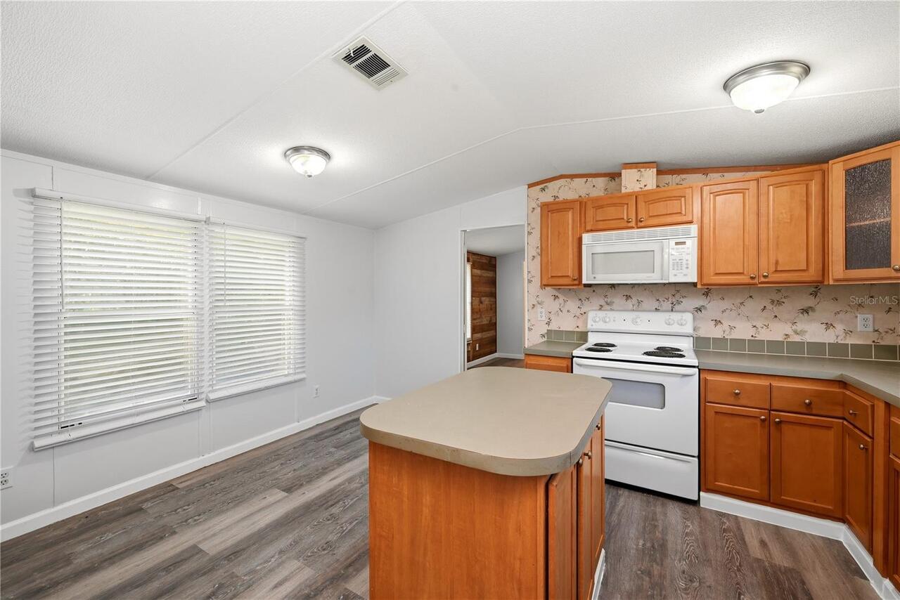 Listing Photo 15