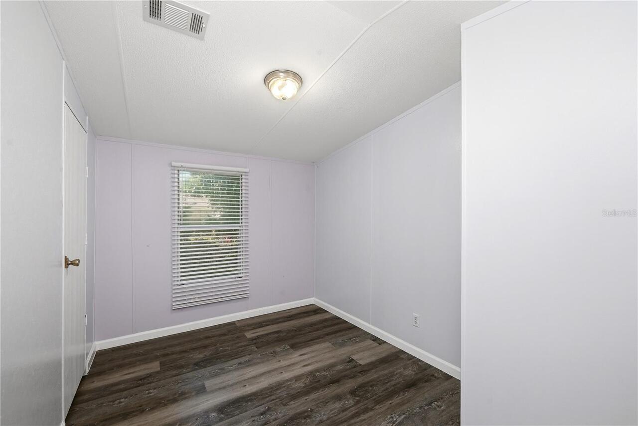 Listing Photo 24
