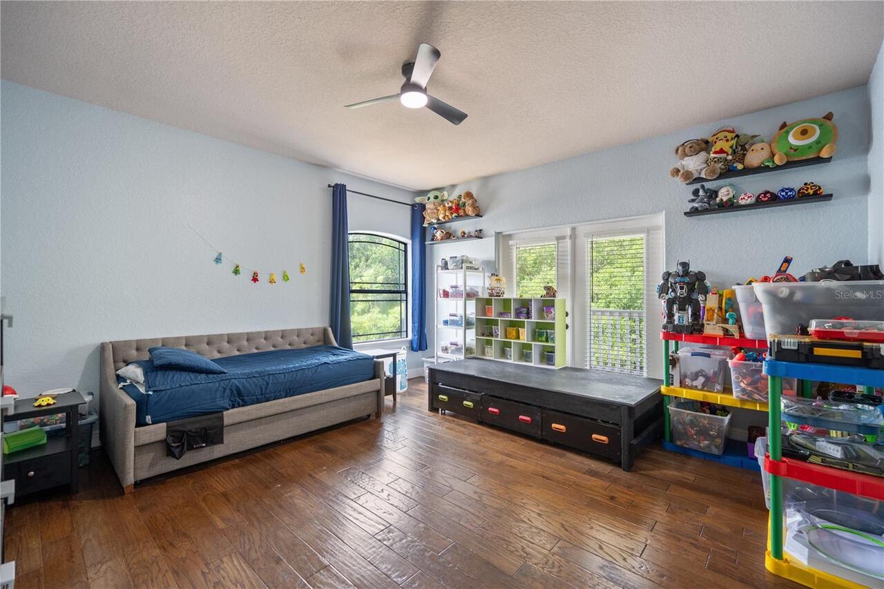Listing Photo 25