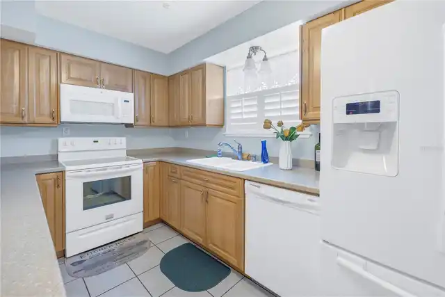 Listing Photo 10