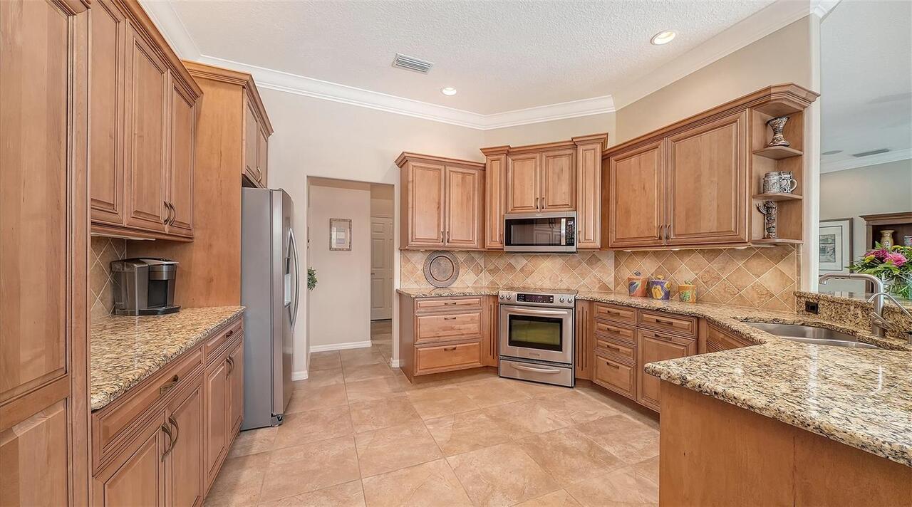 Listing Photo 14