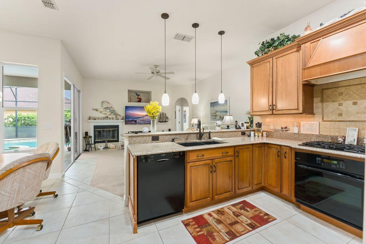Listing Photo 11