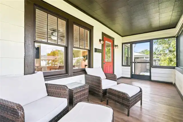 Listing Photo 8