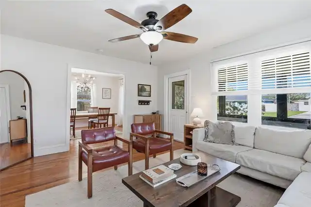 Listing Photo 12
