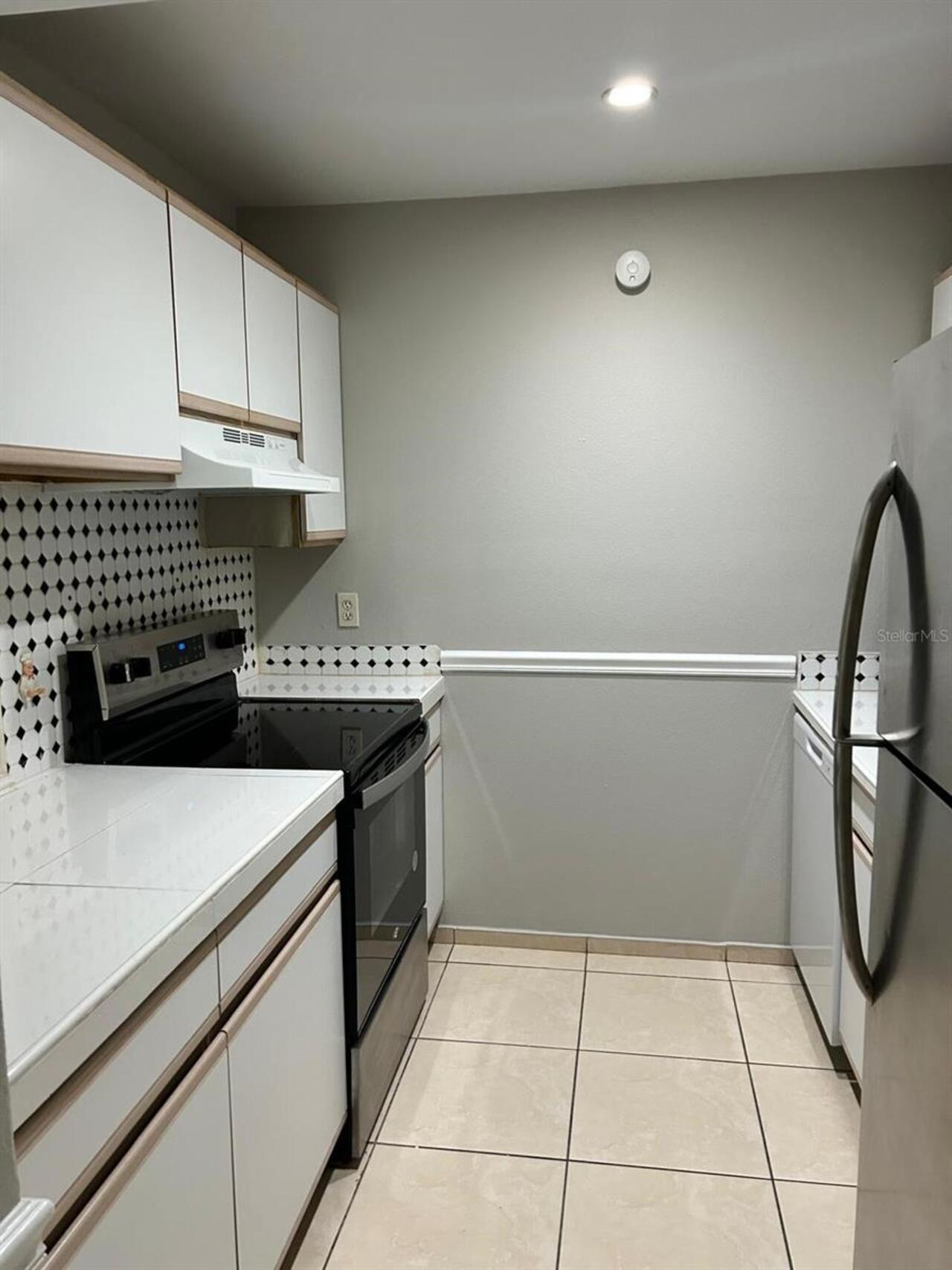 Listing Photo 12