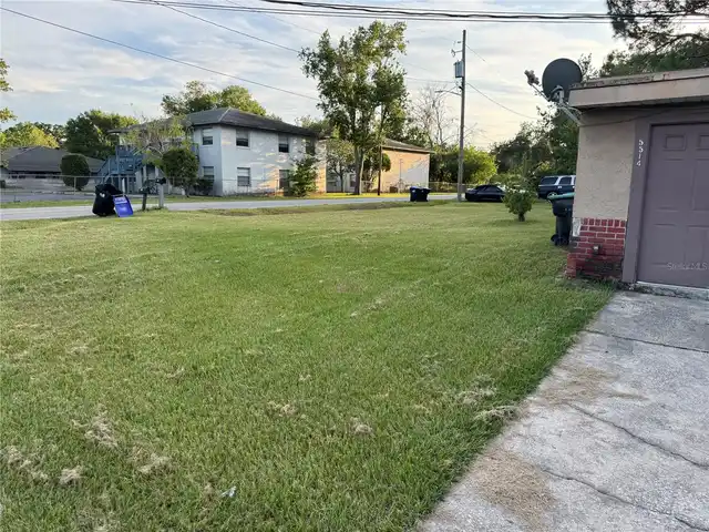 Listing Photo 9
