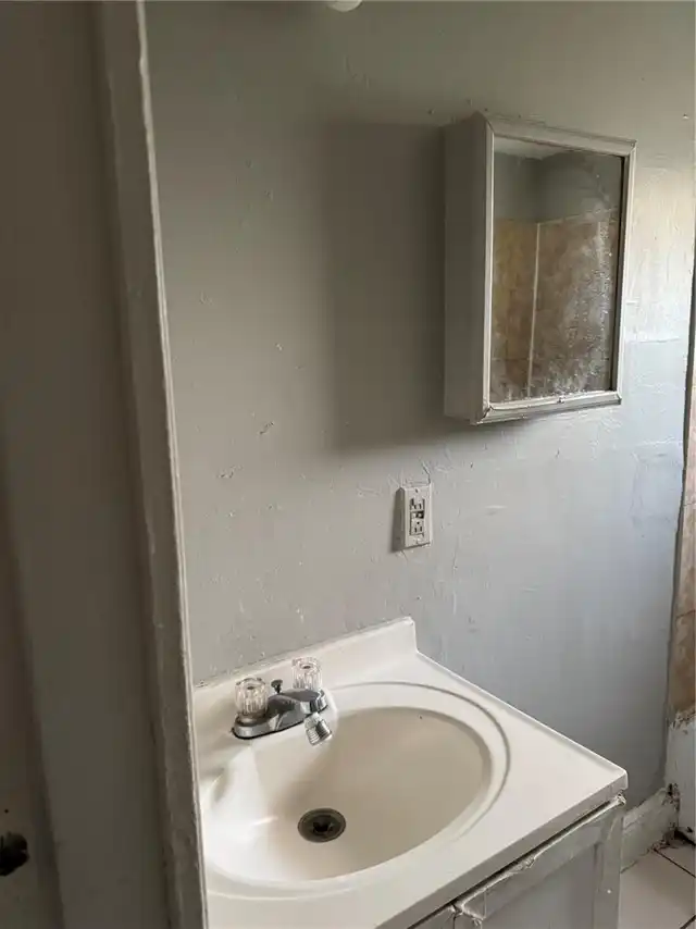 Listing Photo 16