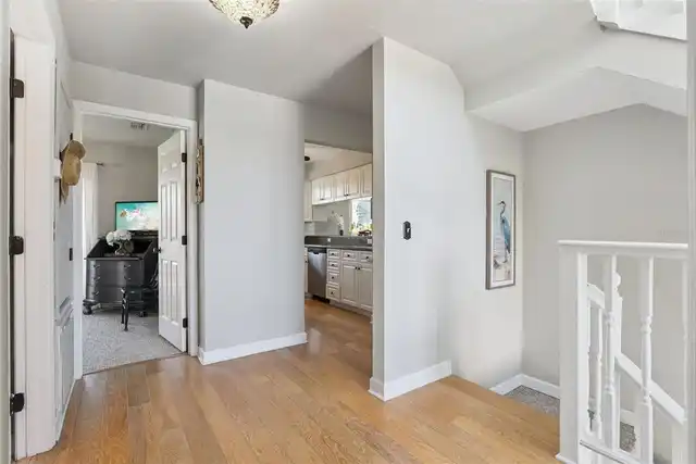 Listing Photo 10