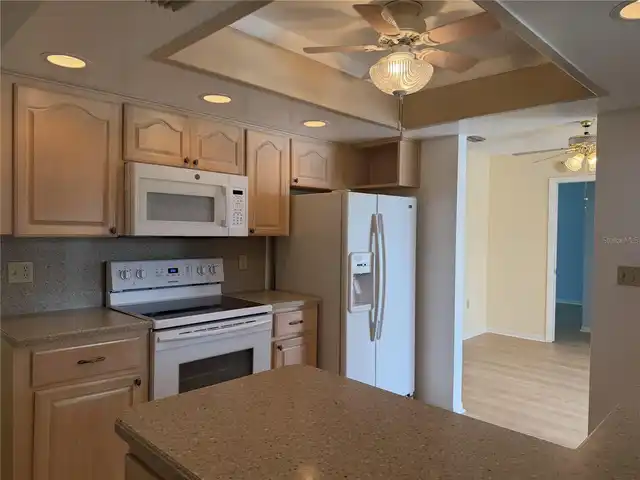 Listing Photo 5