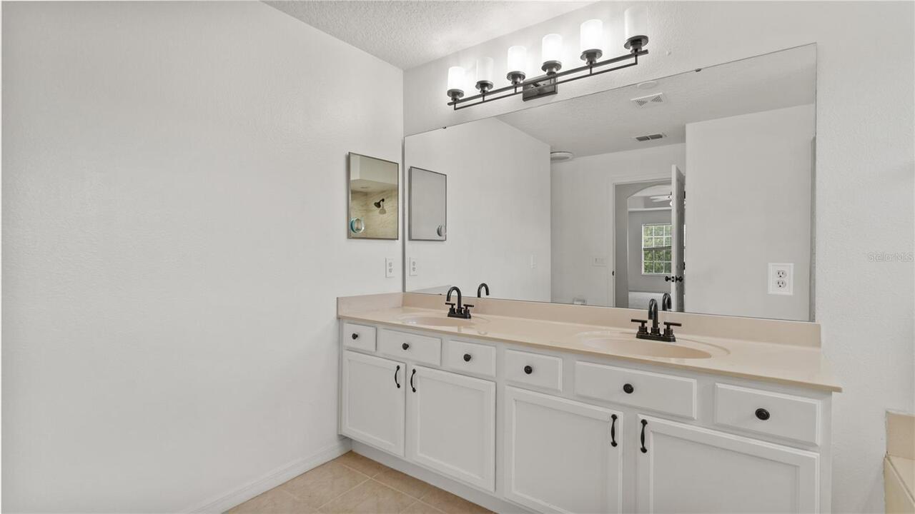 Listing Photo 44