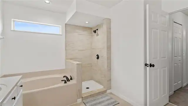 Listing Photo 43
