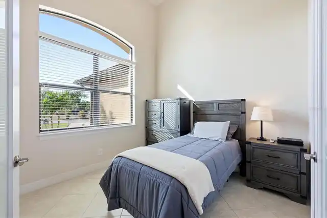 Listing Photo 37
