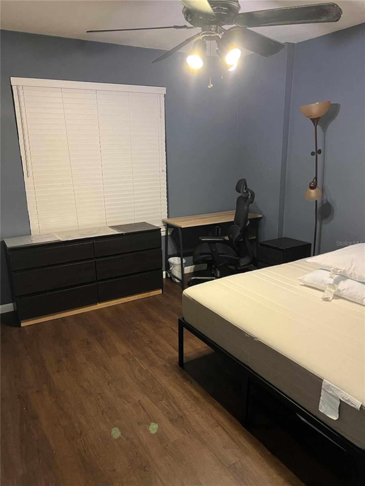 Listing Photo 9