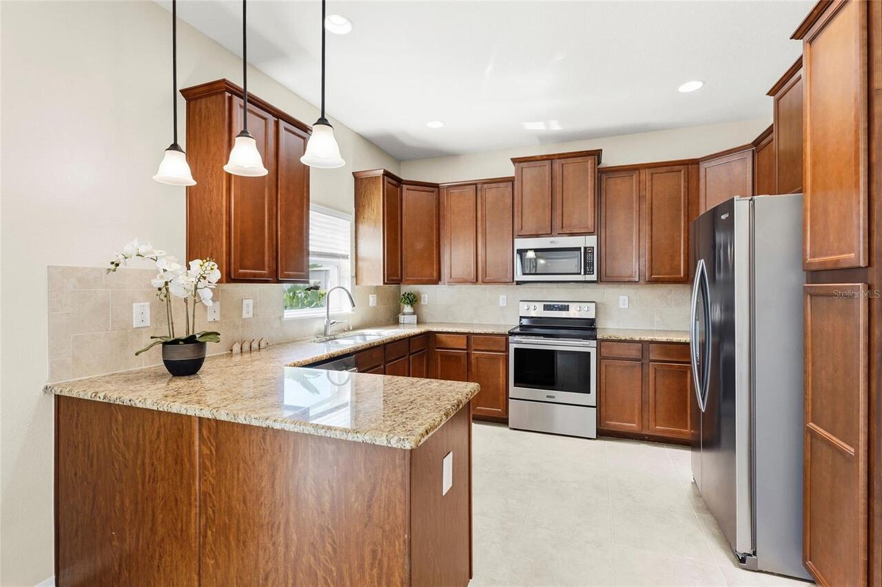 Listing Photo 11