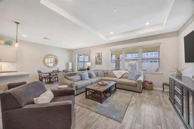 Listing Photo 16