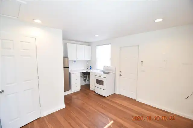 Listing Photo 7