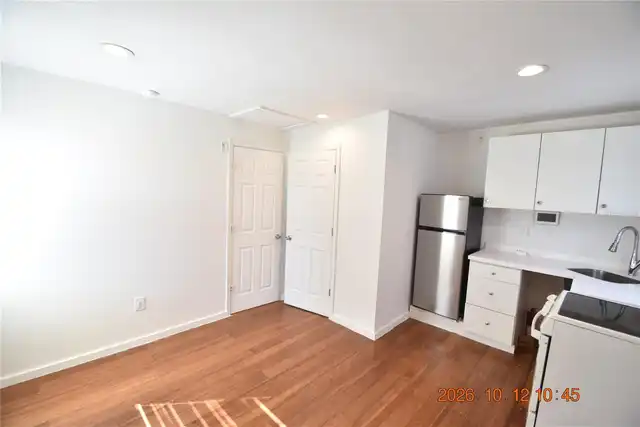 Listing Photo 10