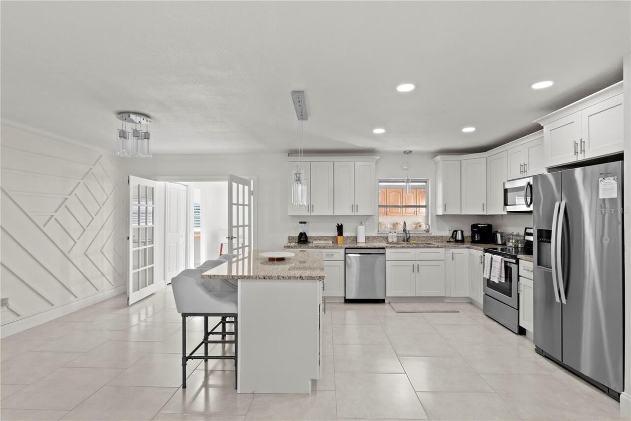 Listing Photo 10