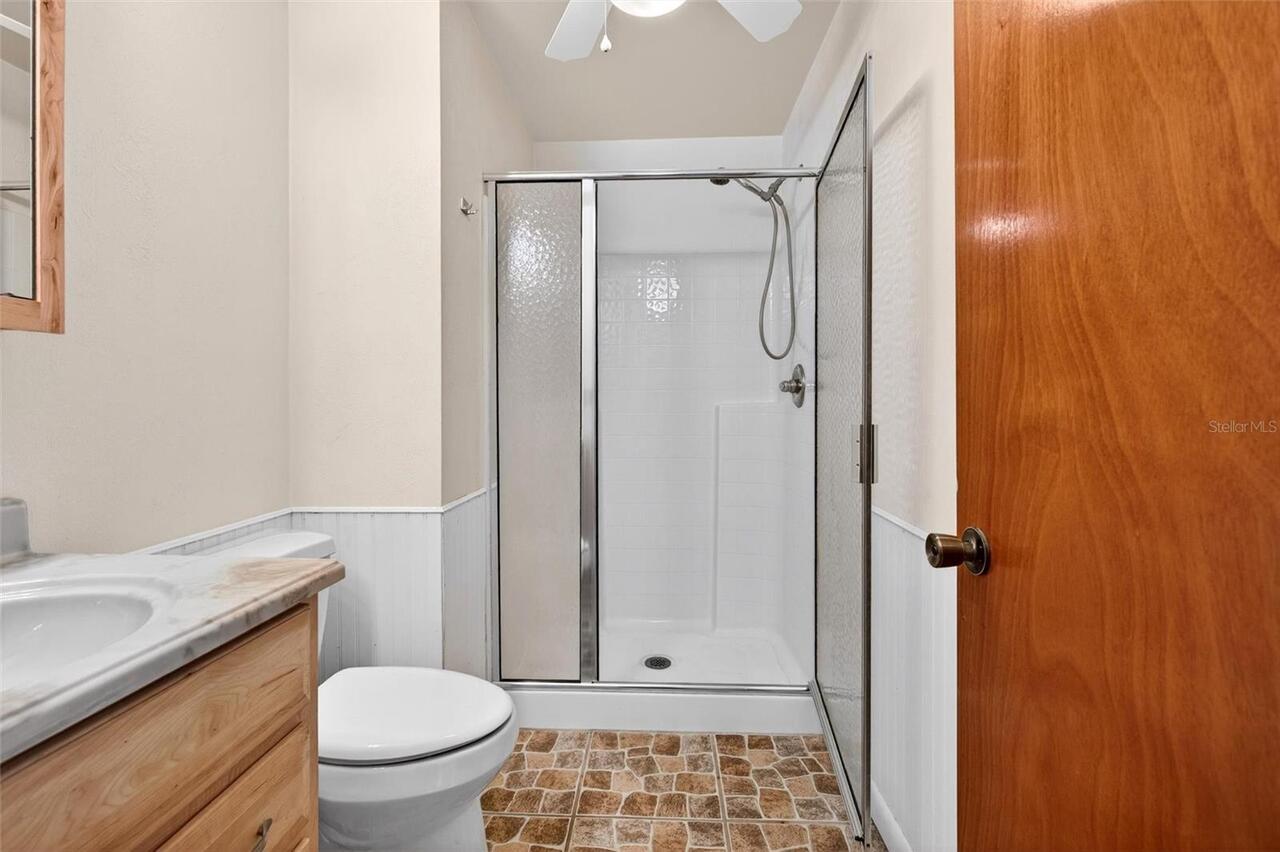 Listing Photo 14