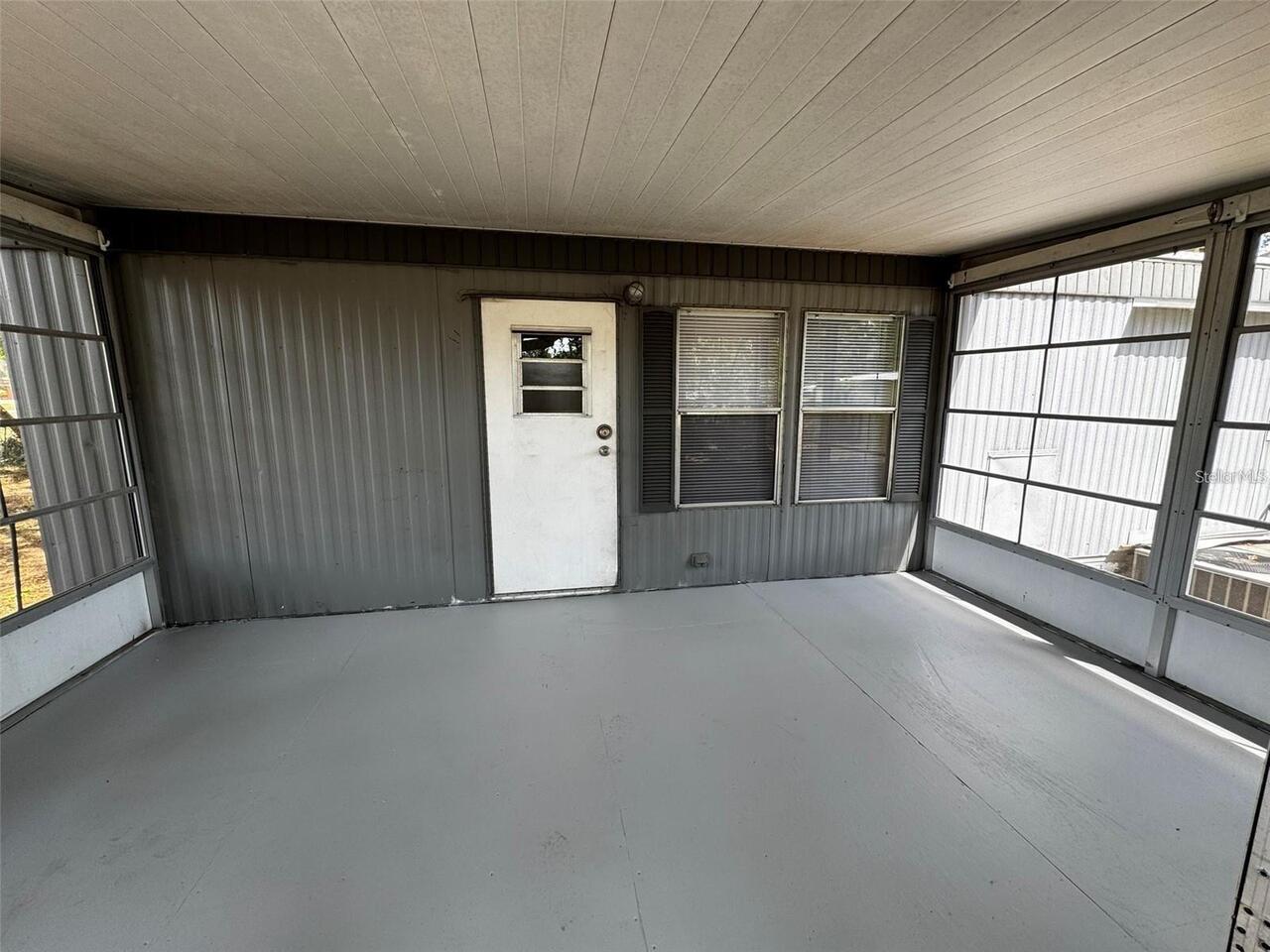 Listing Photo 9
