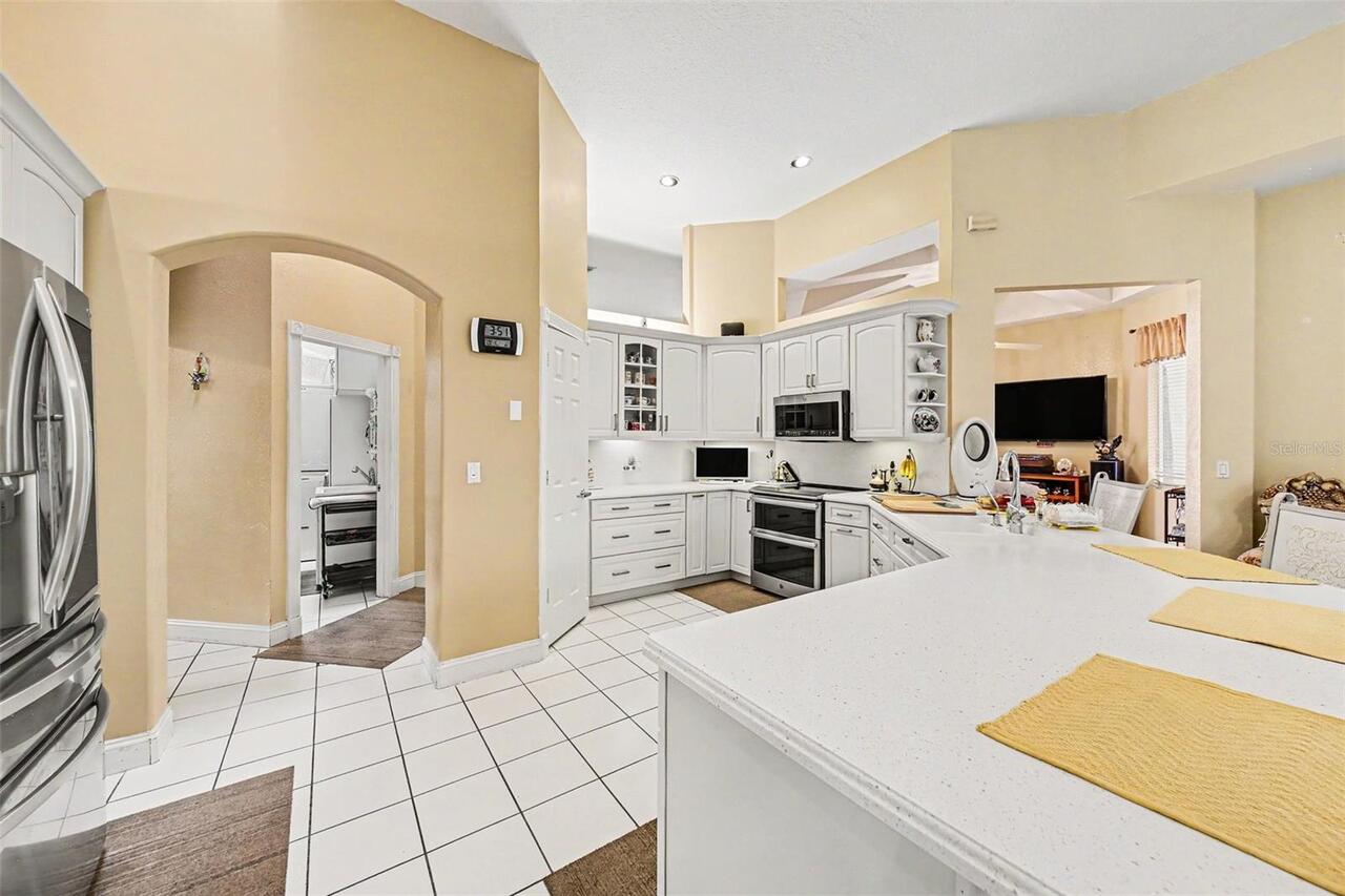 Listing Photo 11