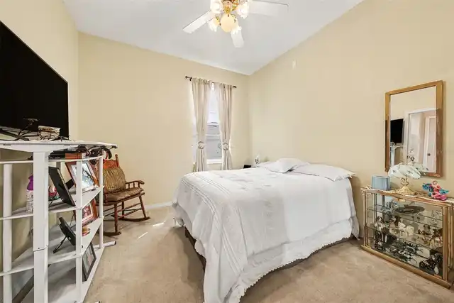 Listing Photo 20