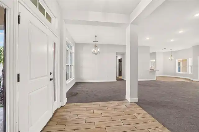 Listing Photo 12