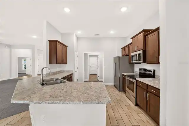 Listing Photo 32