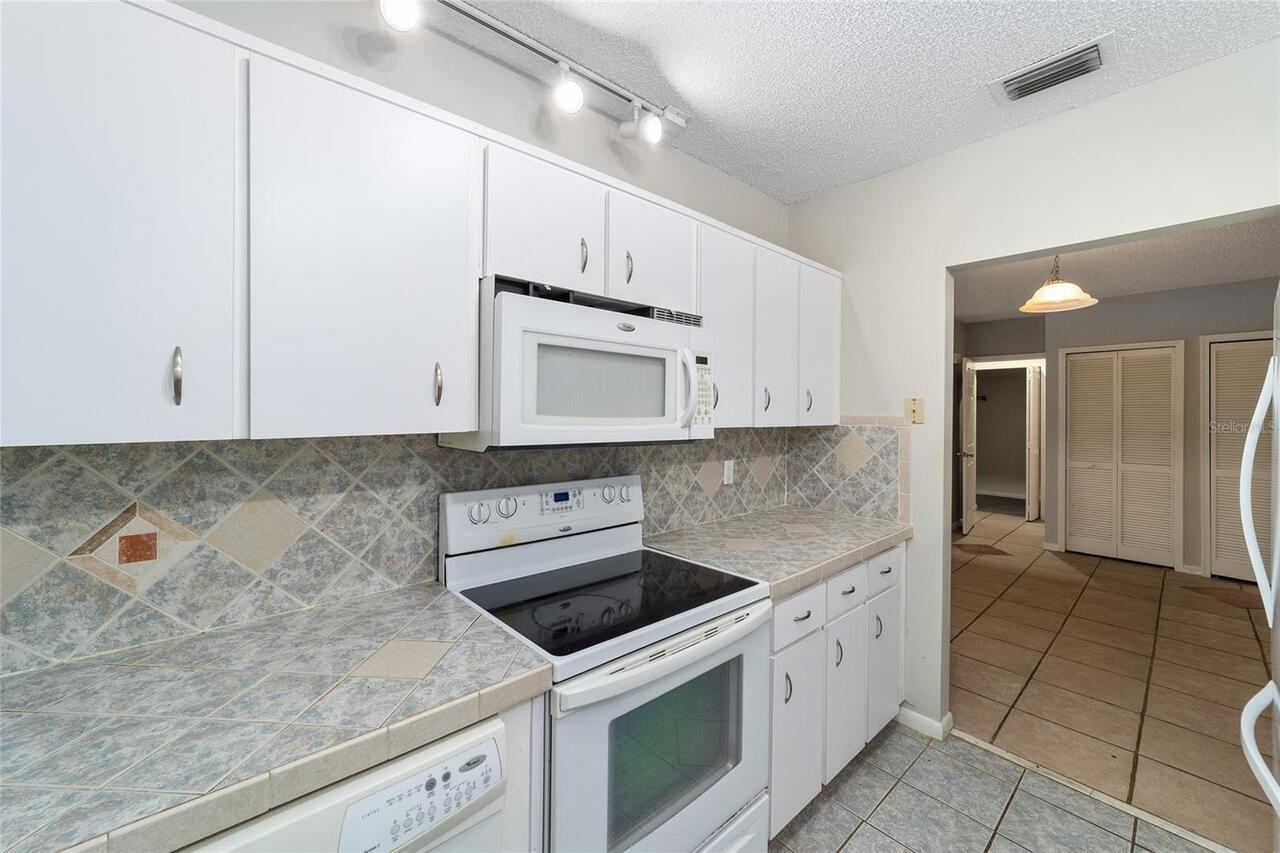 Listing Photo 16