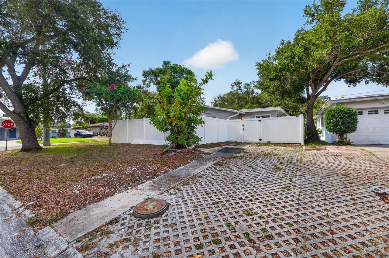 Listing Photo 34