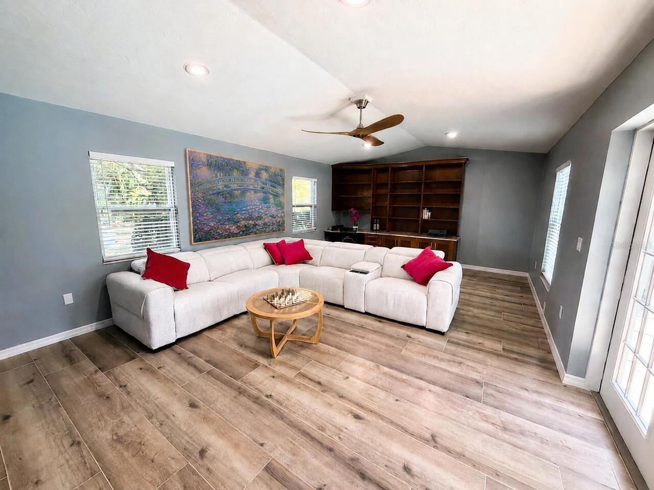 Listing Photo 18
