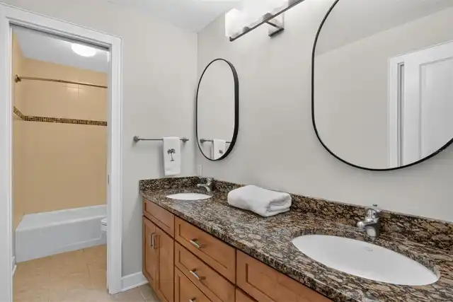 Listing Photo 32