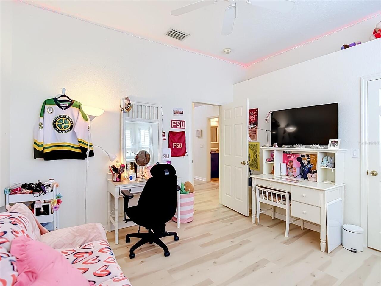 Listing Photo 44