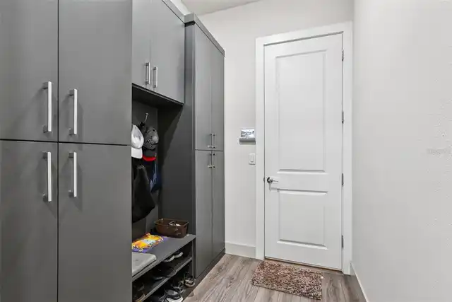 Listing Photo 17