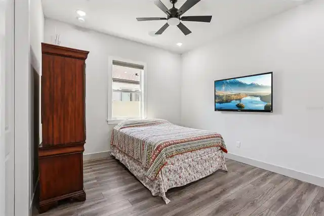 Listing Photo 21