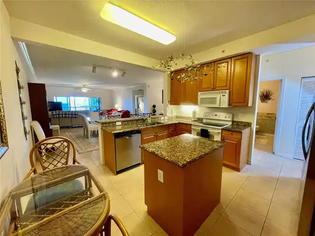 Listing Photo 16