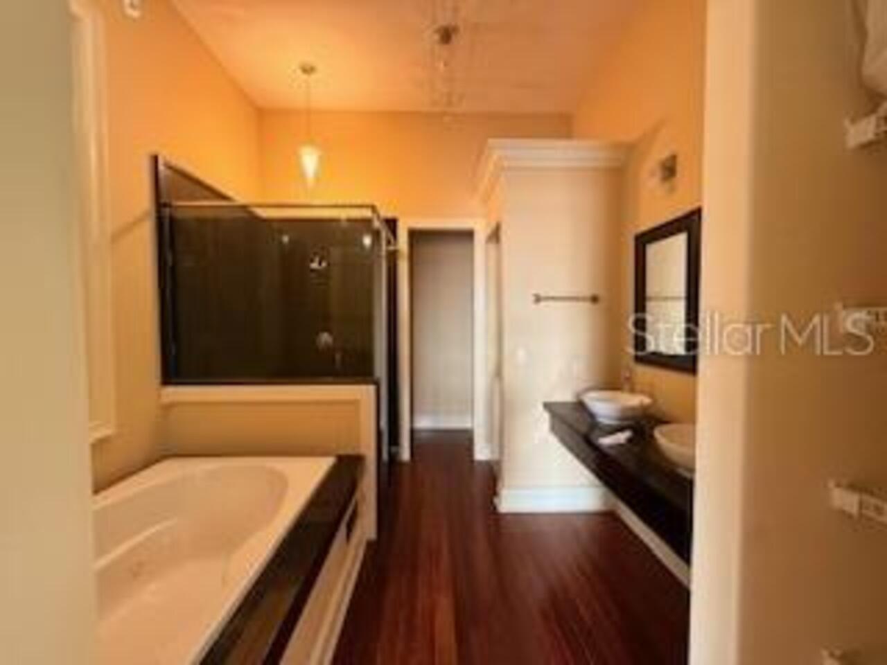Listing Photo 9