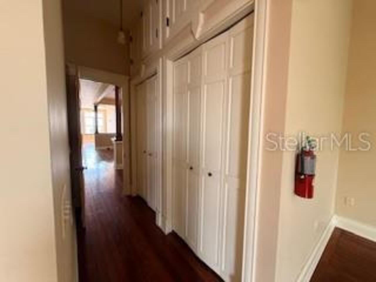 Listing Photo 8